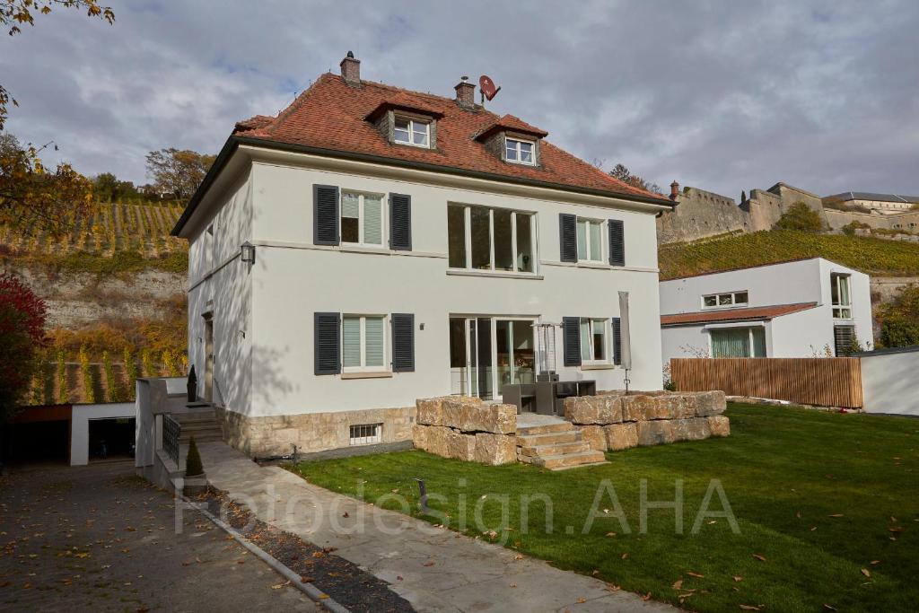 Wuerzburg Apartment | Ferienwohnung stadtnah im DG