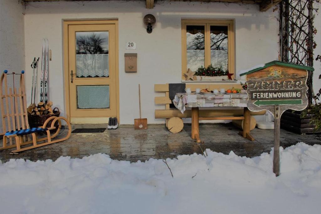 Arnbruck Apartment | Ferienwohnung Weiß