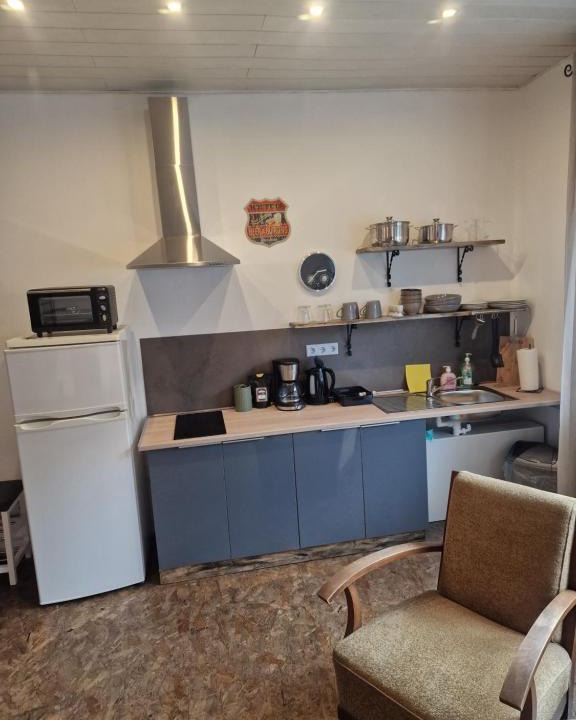 Muenchberg Apartment | Ferienwohnung Wunderlich gelb