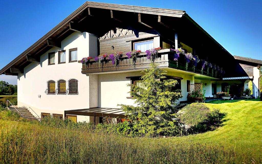 Uebersee Apartment | Ferienwohnungen Bachblick