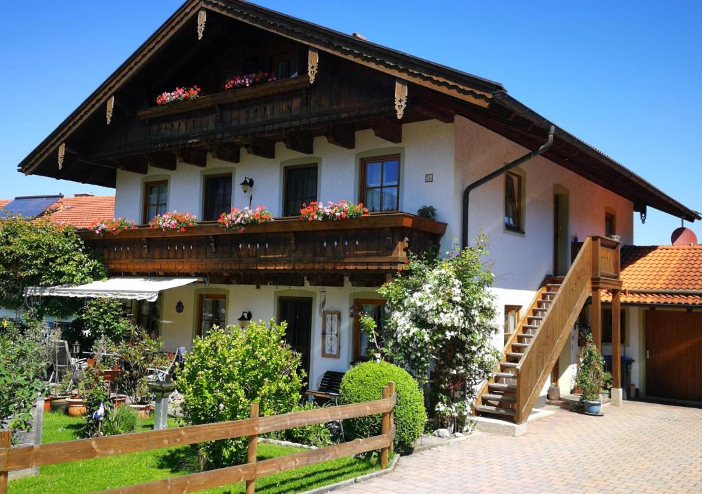 Hohenaschau im Chiemgau Apartment | Ferienwohnungen Kern