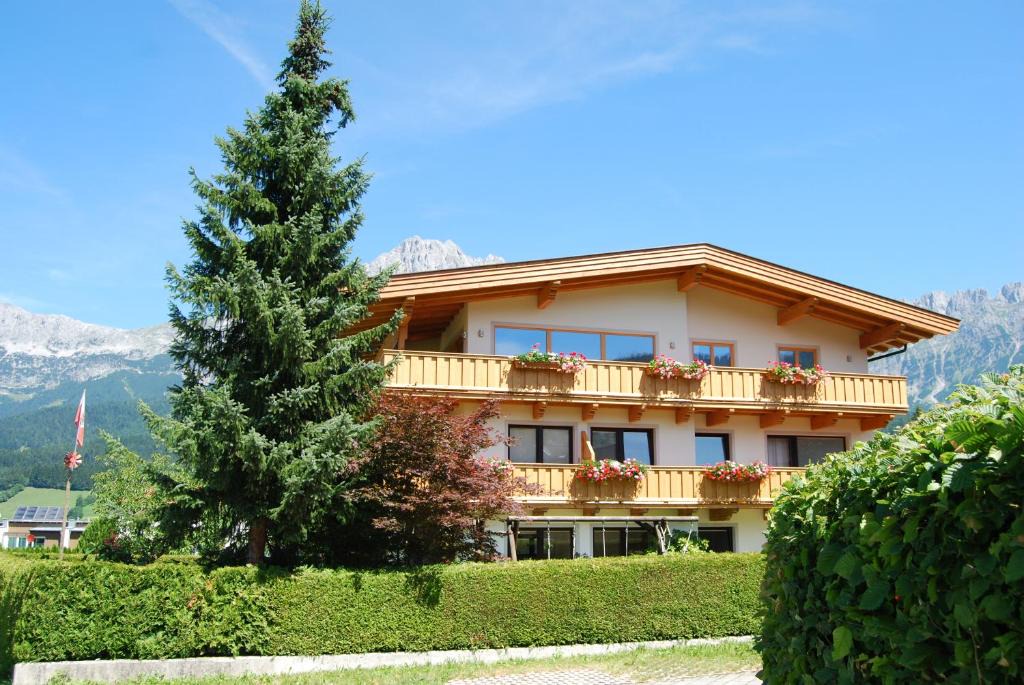 Ellmau Apartment | Ferienwohnungen Hochfilzer