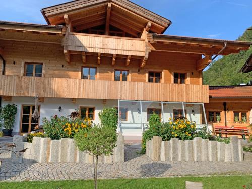 Kiefersfelden Apartment | Ferienwohnungen Kieferbachtal