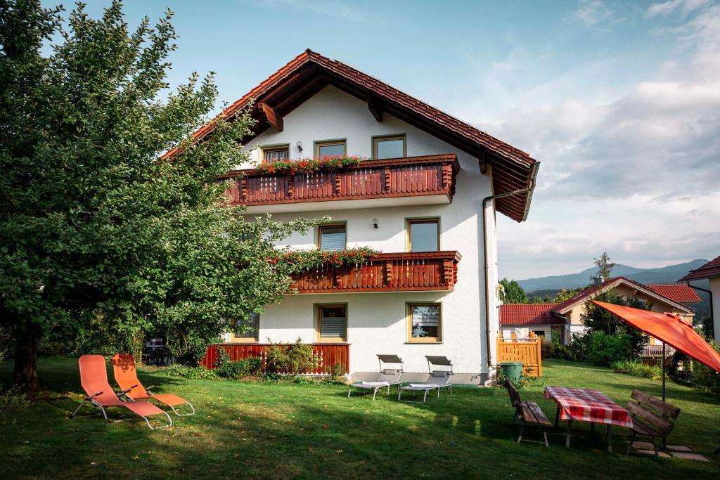 Lam Apartment | Ferienwohnungen Schmid