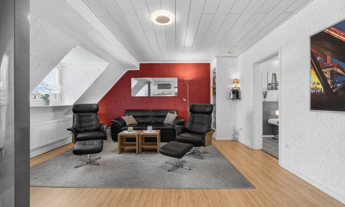 Frohnhausen Apartment | FeWo Galliet 2: 77sqm, 12sqm roof terrace, 2 BR, quiet & close to trade fair