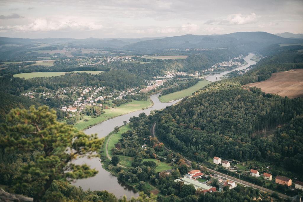 Prossen Apartment | FeWo in ruhiger Lage am Wanderweg zum Lilienstein