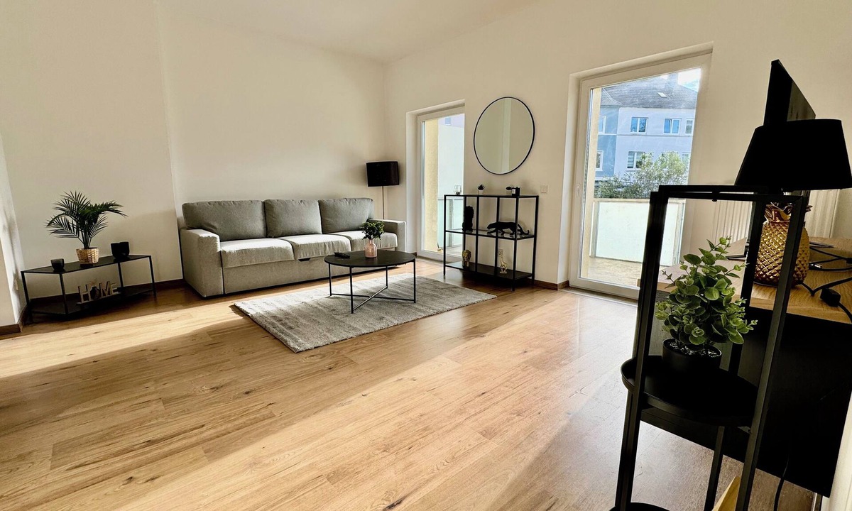 Butendorf Apartment | FeWo Palmtrees-Spacious 2.5 room apartment with balcony in the heart of the Ruhr area