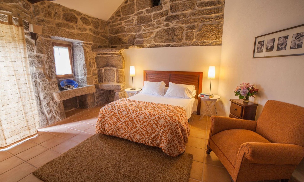 A Lama House | Finca "Casa do Portomartiño" by Interhome