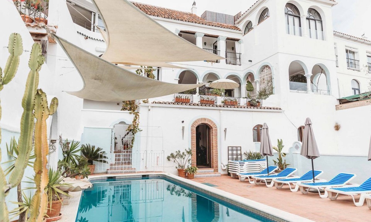 Gaucin Villa | Finca Gaucin - Seventeen Bedroom Villa, Sleeps 34