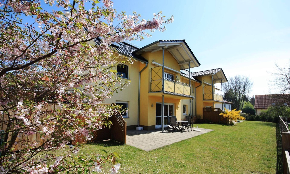 Koserow Apartment | Flat in Koserow with barbecue and garden