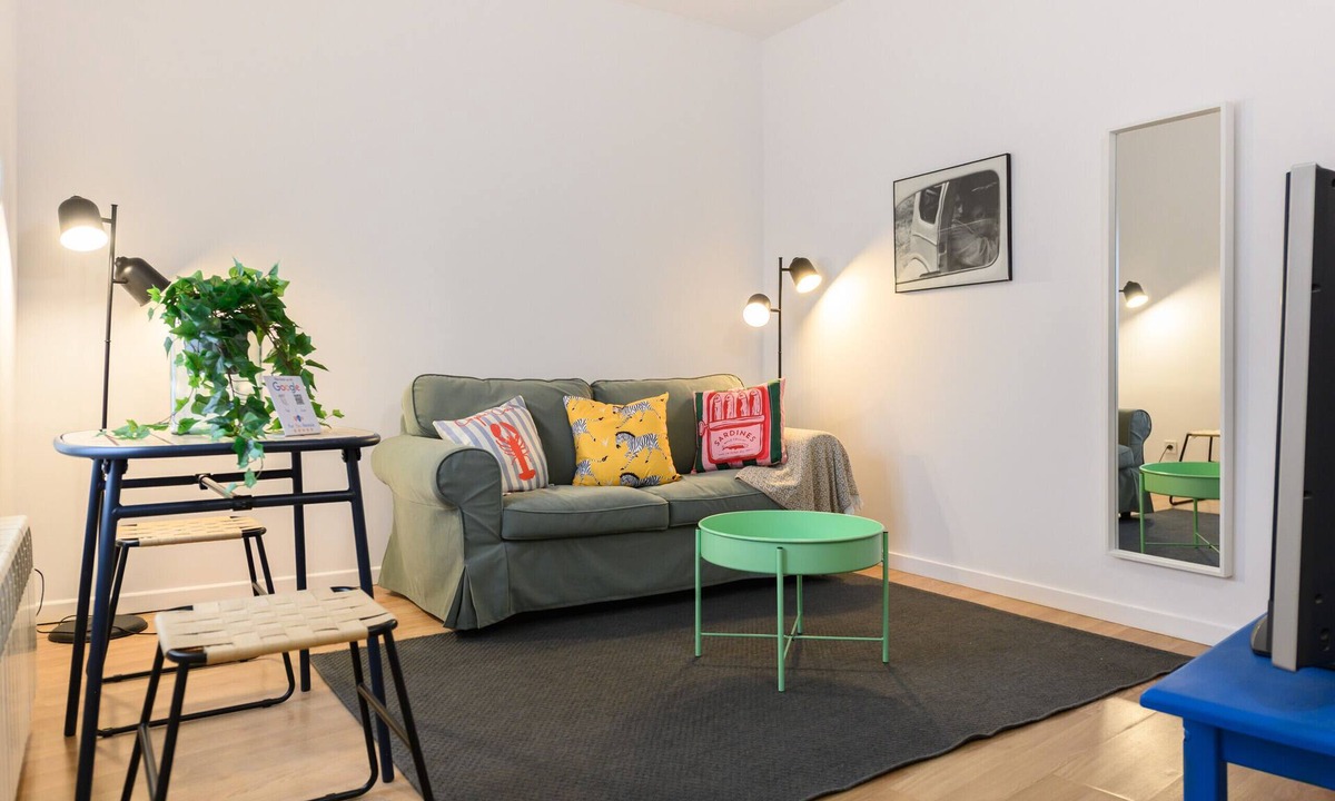 Ciudad Jardin Apartment | (FOV160IIA) 1 bedroom apartment in Chamartín, Madrid