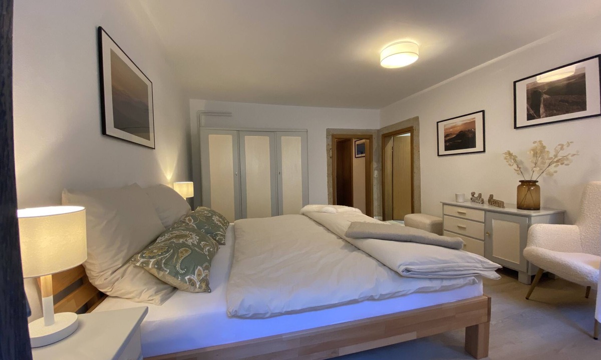 Koenigstein Apartment | Frisch Renovierte, Gemütliche und Ruhige Ferienwohnung für Naturliebhaber