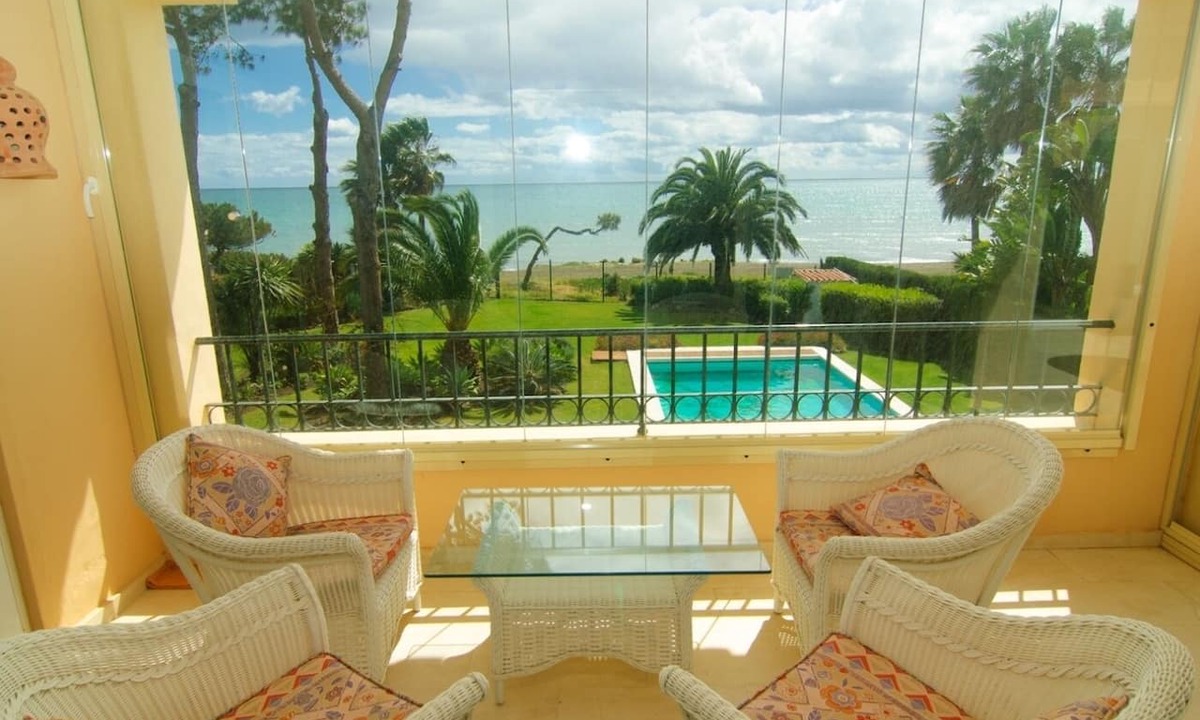 El Paraiso Apartment | Frontline Beach Bliss Luxury Penthouse with 3 Panoramic Terraces