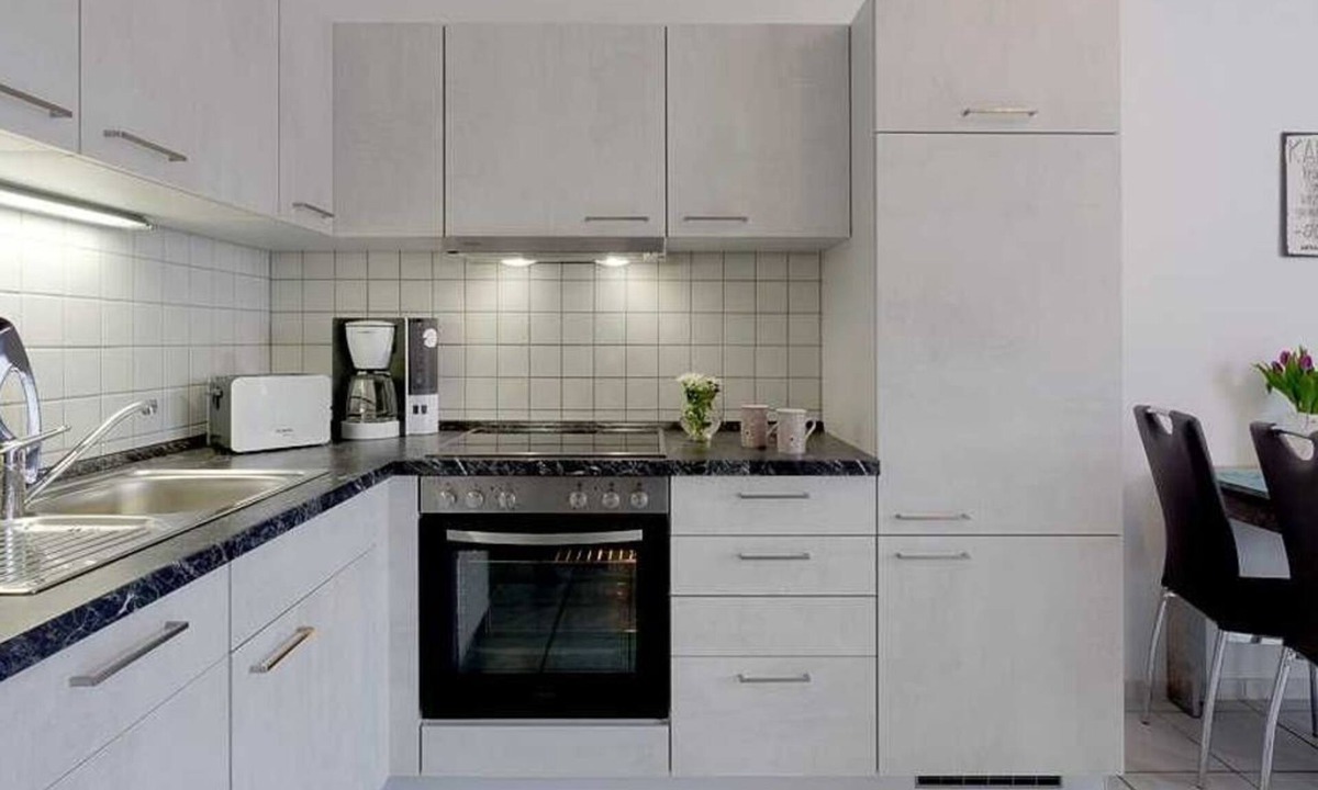 Trassenheide Apartment | * FW 3 on the ground floor with large terrace - * Ferienwohnungen Wiesenblick