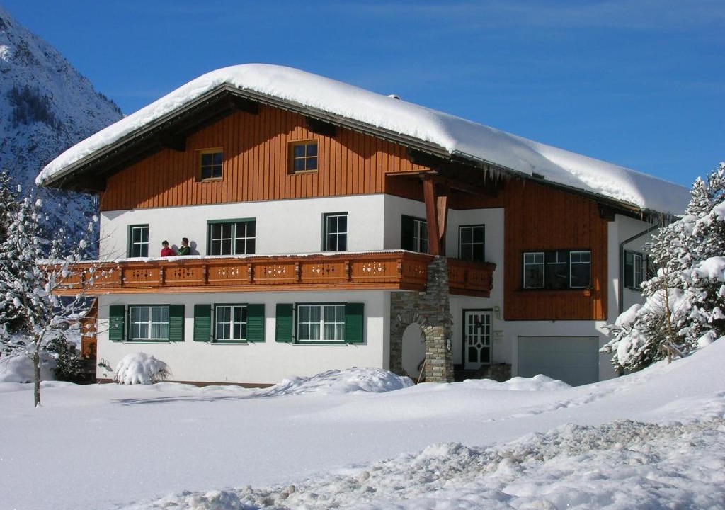 Holzgau Apartment | Gästehaus Auer