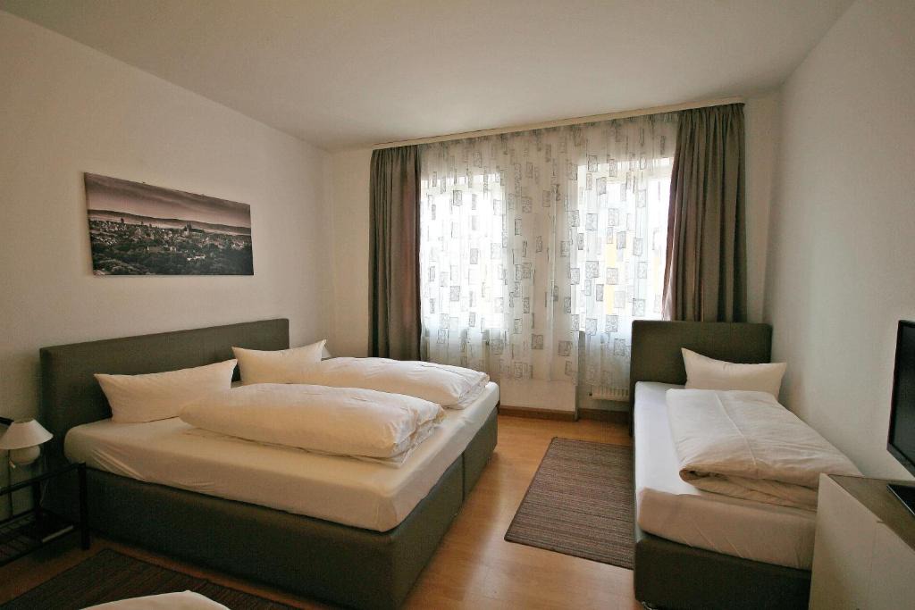 Rothenburg Old Town House | Gästehaus Edith