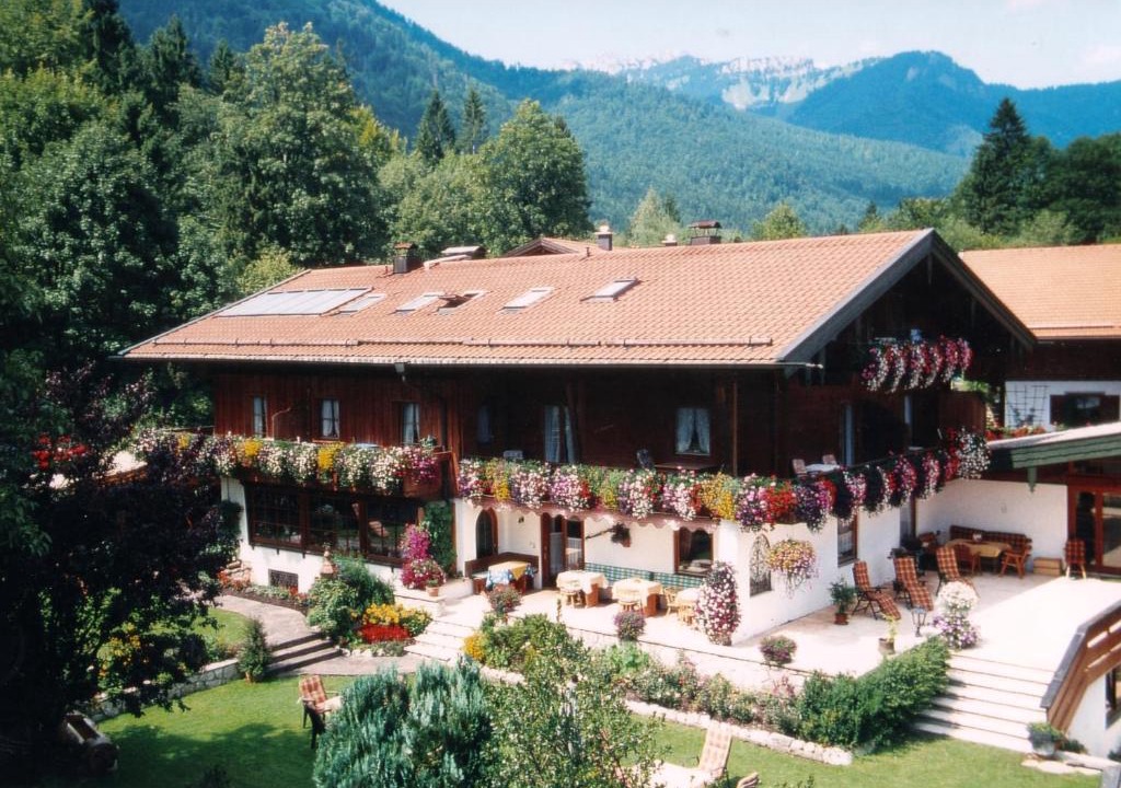 Ettenhausen Apartment | Gästehaus Hächer