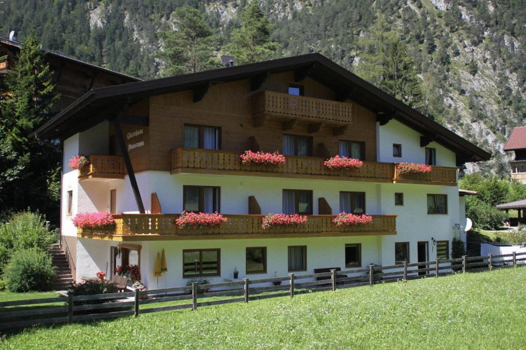Biberwier House | Gästehaus Panorama