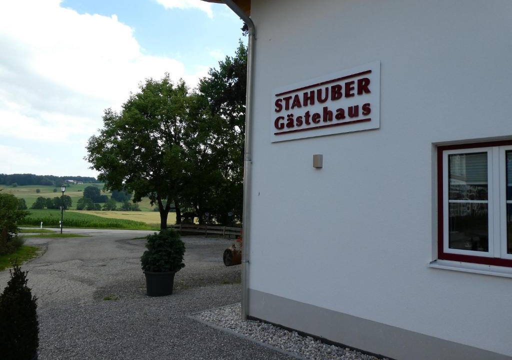 Feldkirchen-Westerham Hotel | Gästehaus Stahuber