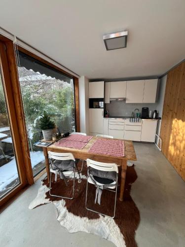 Immenstadt im Allgaeu Apartment | Gästewohnung zum Atelier