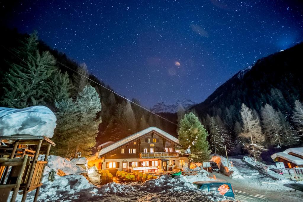 Saint-Luc Hotel | Gîte du Prilet
