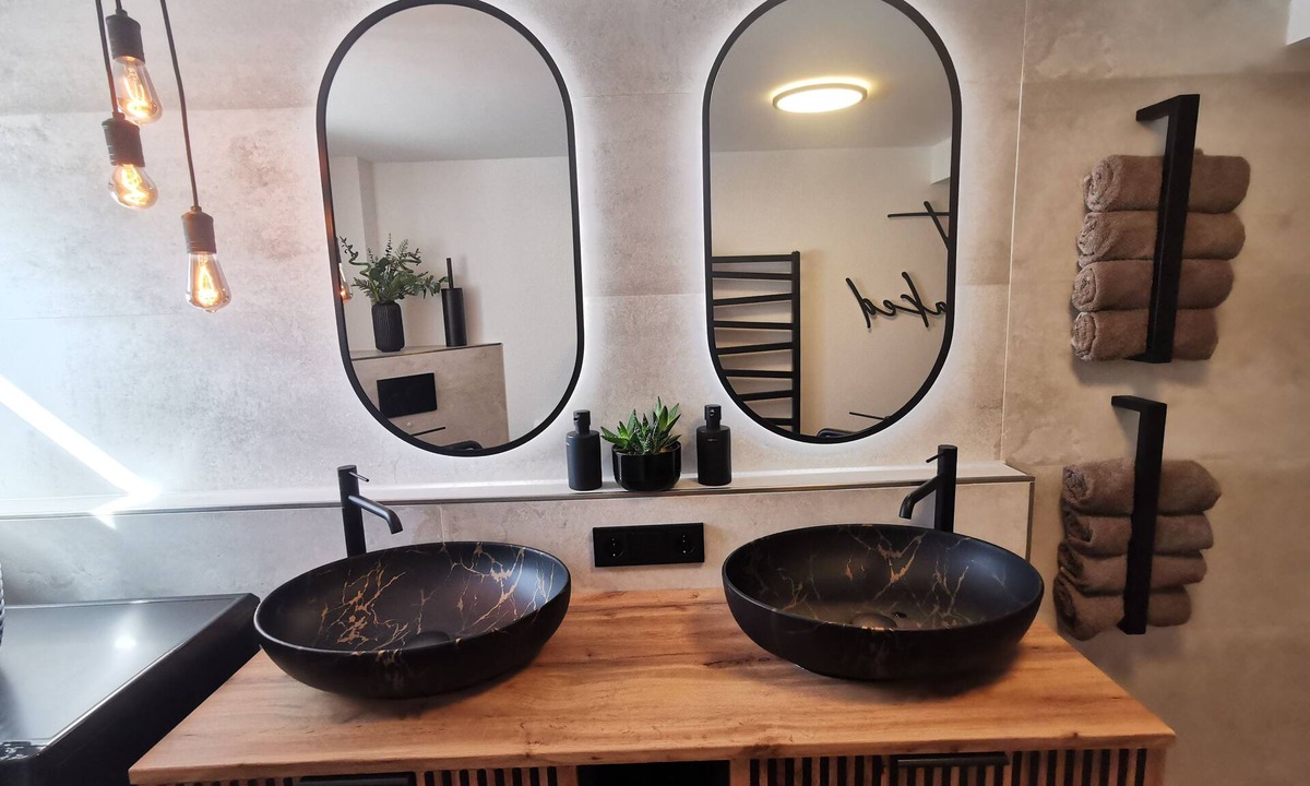 Malter Apartment | Garden view apartment with pool and children's playground