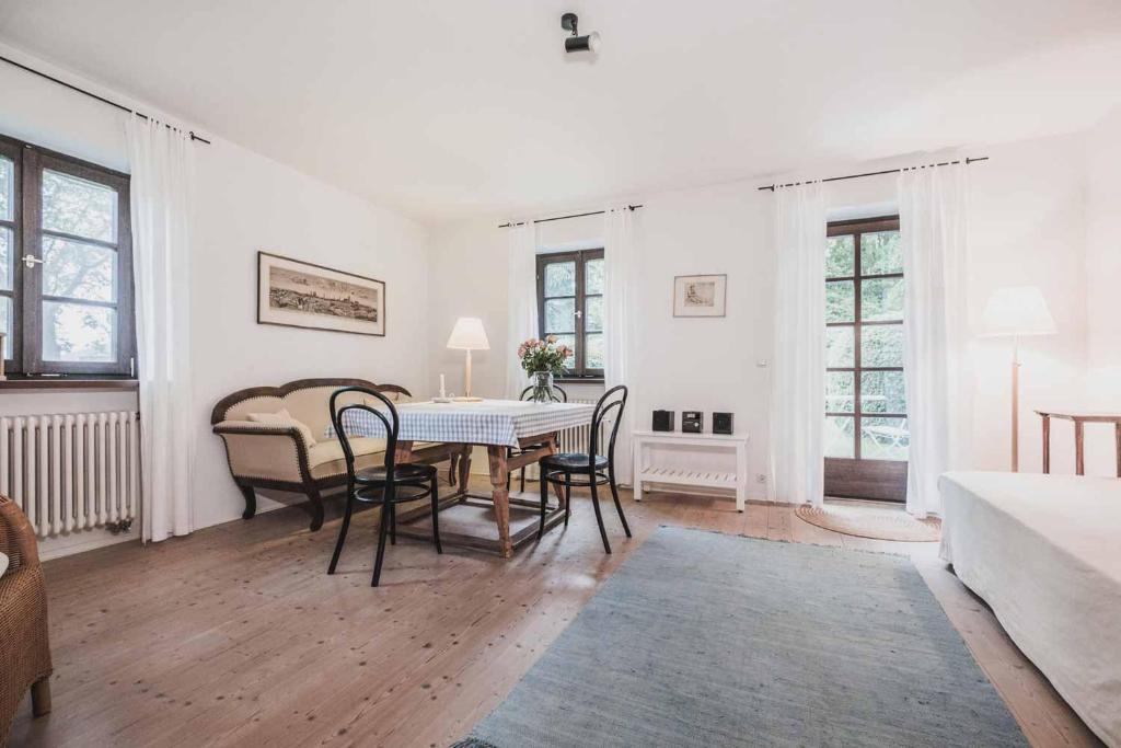 Breitbrunn a. Chiemsee Apartment | Gartenwohnung Tausendfreund am Chiemsee