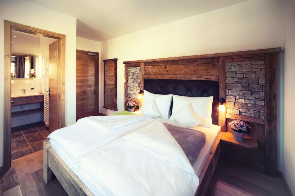 Poecking Hotel | Gasthaus Georg Ludwig Maising