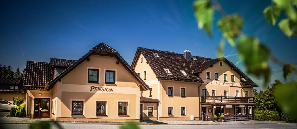 Bannewitz House | Gasthaus Rundteil
