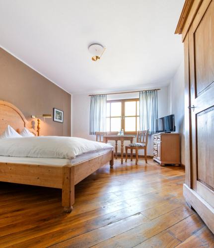 Weissenbrunn Hotel | Gasthof Alex