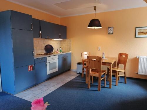 Alt Reddevitz Apartment | Gasthof-Ferienwohnungen-Kliesow´s Reuse
