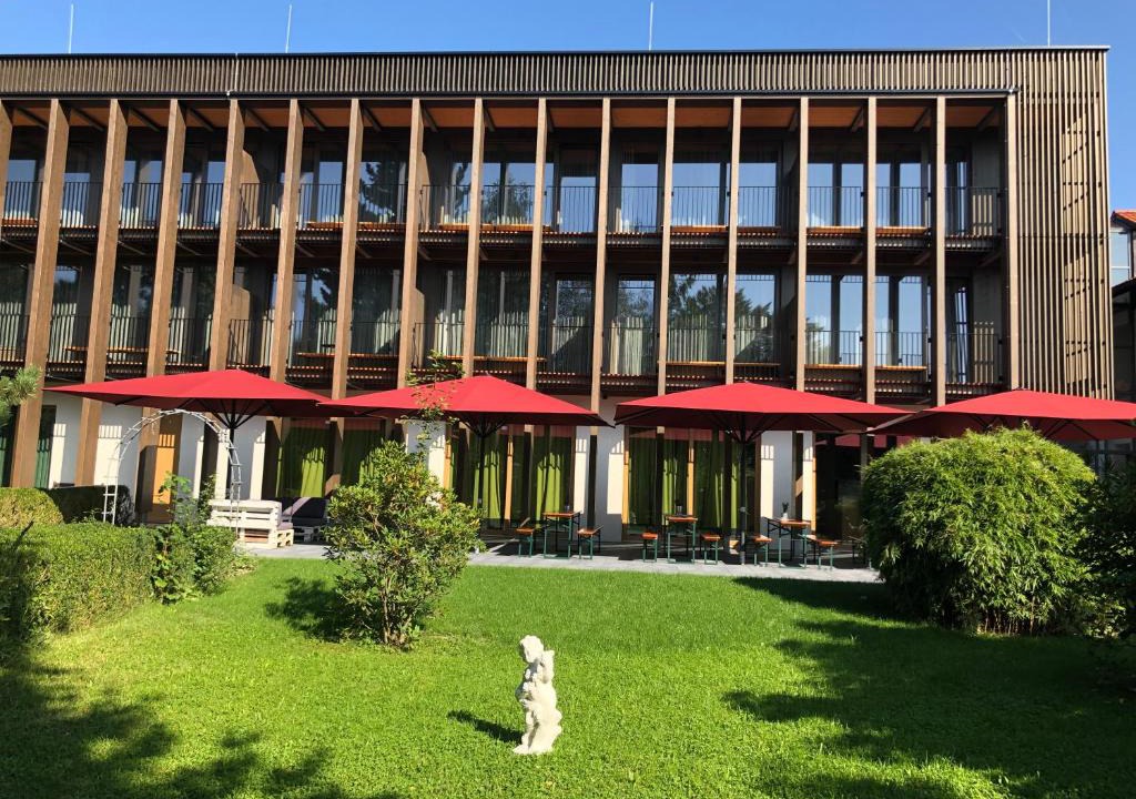 Rosenheim House | Gasthof-Hotel Höhensteiger