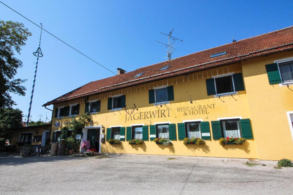 Munchen District House | Gasthof Jägerwirt