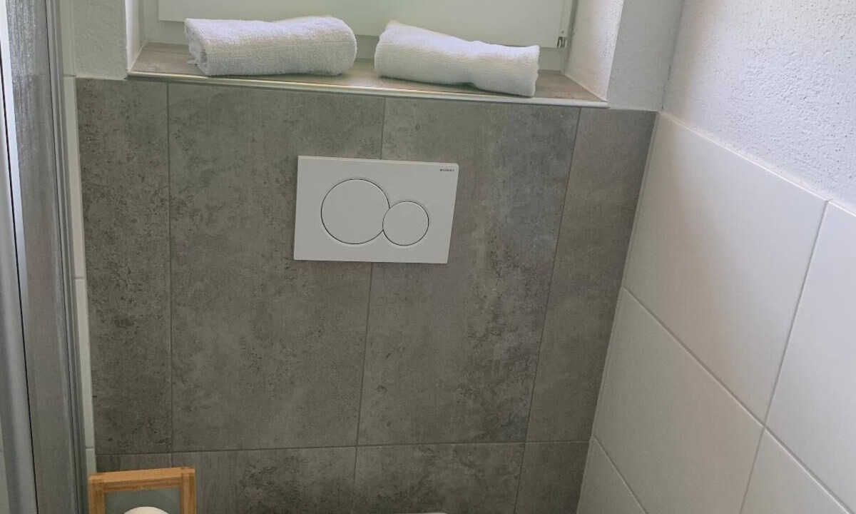 Regen Apartment | Gemütlich eingerichtetes App. mit Brötchenservice und WLAN