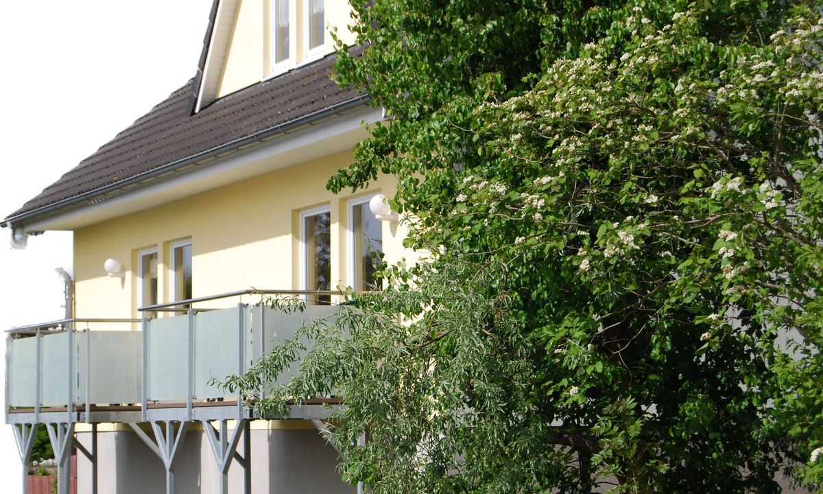 Gohren Apartment | Gemütliche Ferienwohnung mit S/w-balkon in Ruhiger Lage in Göhren