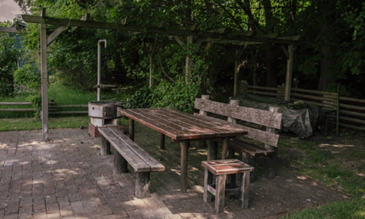 Lembruch Apartment | Generously equipped and very spacious, family vacation apartment (4)