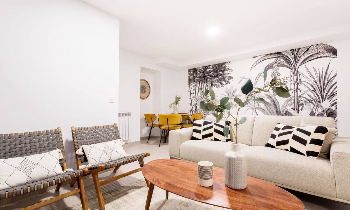 Cortes Apartment | Genteel Home Madrazo V