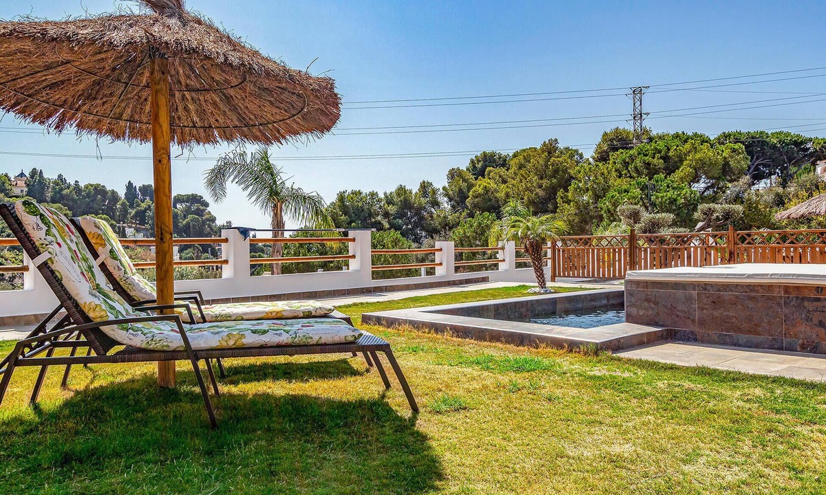 Mezquitilla House | Gorgeous home in Mezquitilla