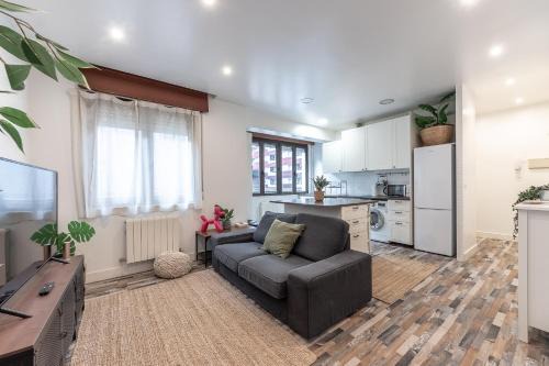 Barakaldo Apartment | Gran Bilbao VI by Aston Rentals