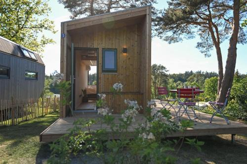 Salem House | Green Tiny Spot Salemer See - Tiny House Nook 5