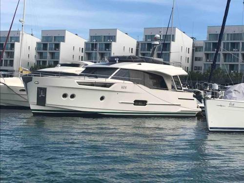 Carvalhal Boat Rental | GreenBreeze Full Day 8h Charter with overnight in a Greenline 48 Fly Luxury Yacht