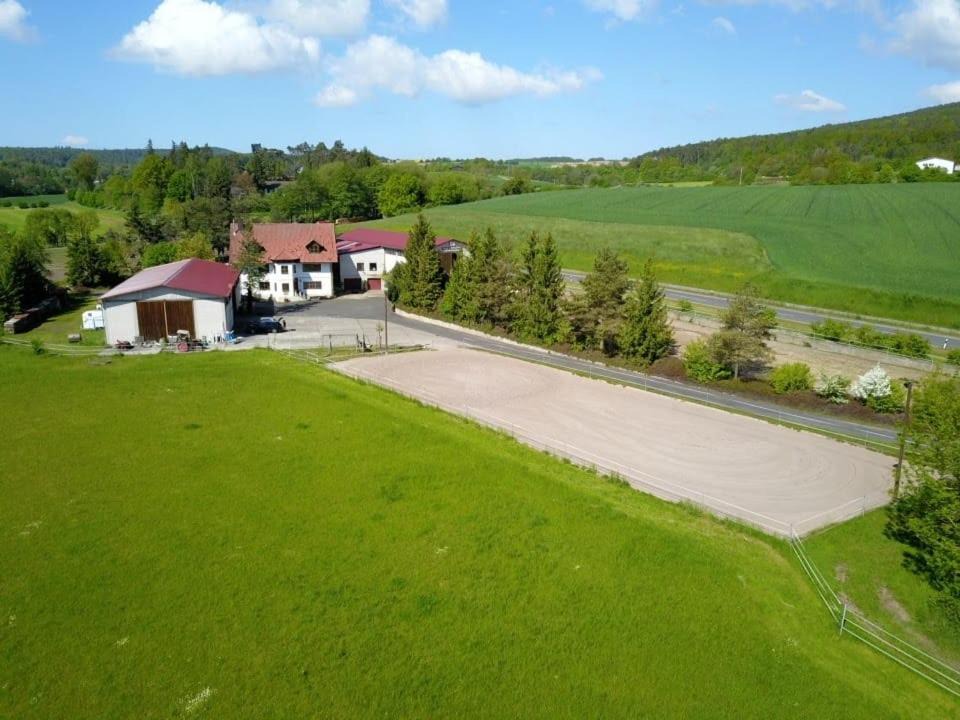Burgpreppach Apartment | Große Ferienwohnung auf dem Pferdehof Nähe Bamberg, Coburg, Schweinfurt