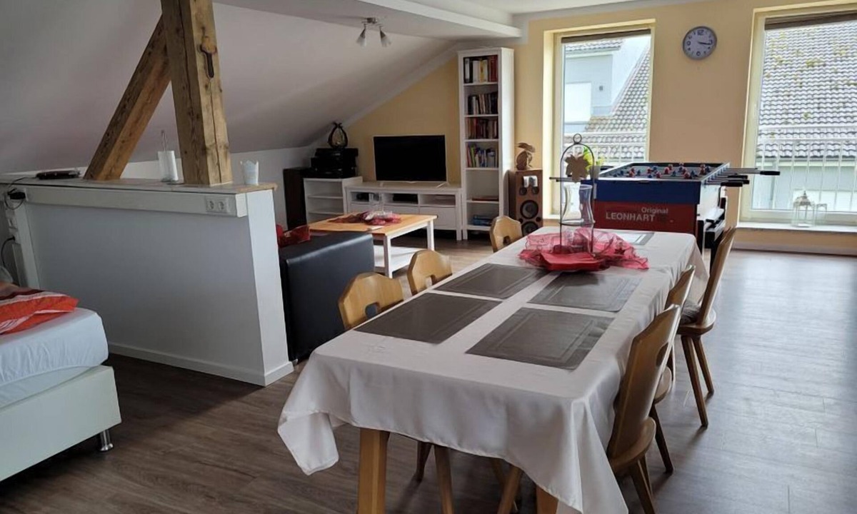 Ursensollen Apartment | Große Ferienwohnung für 5 Personen mit Großer Dachterrasse