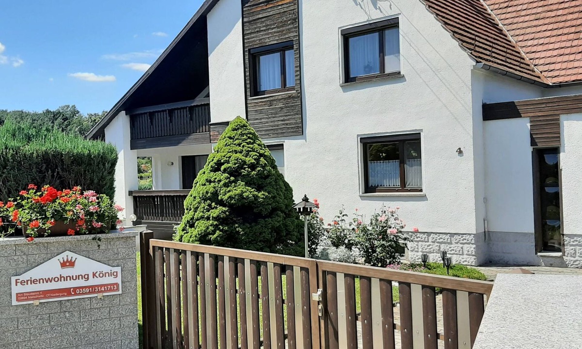 Malschwitz Apartment | Große Ferienwohnung in Niedergurig mit Großem Ga by Interhome