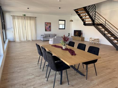 Neuenburg am Rhein Apartment | Große Wohnung mit Balkon und Parkplatz nahe Basel