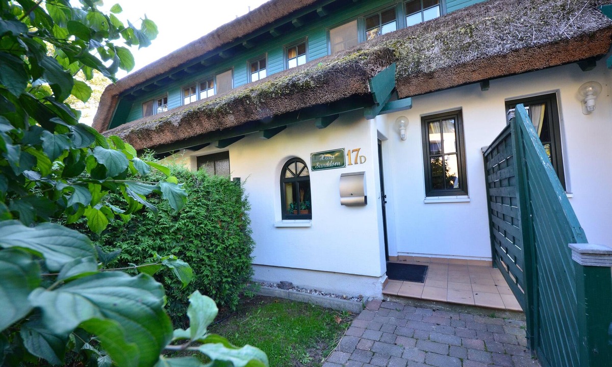 Gross Zicker House | Großes Reethaus "Sanddorn"
