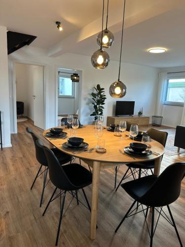 Weingarten Apartment | Großzügige Dachgeschosswohnung in Weingarten