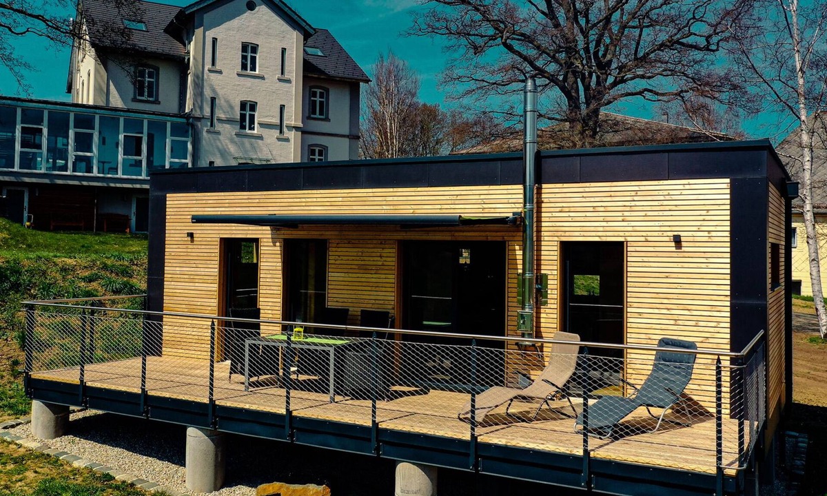 Bad Alexandersbad Apartment | Großzügiges Ferienhaus für bis zu Vier Personen mit Großer Sonnenterrasse