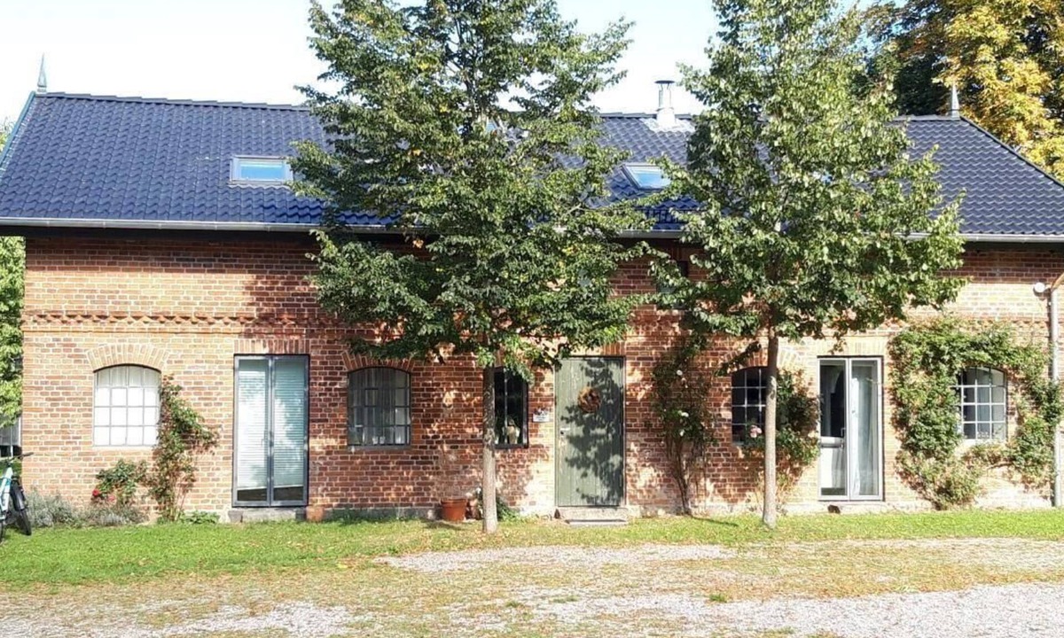 Curau Apartment | Ground floor flat in Curau with terrace, garden and barbecue
