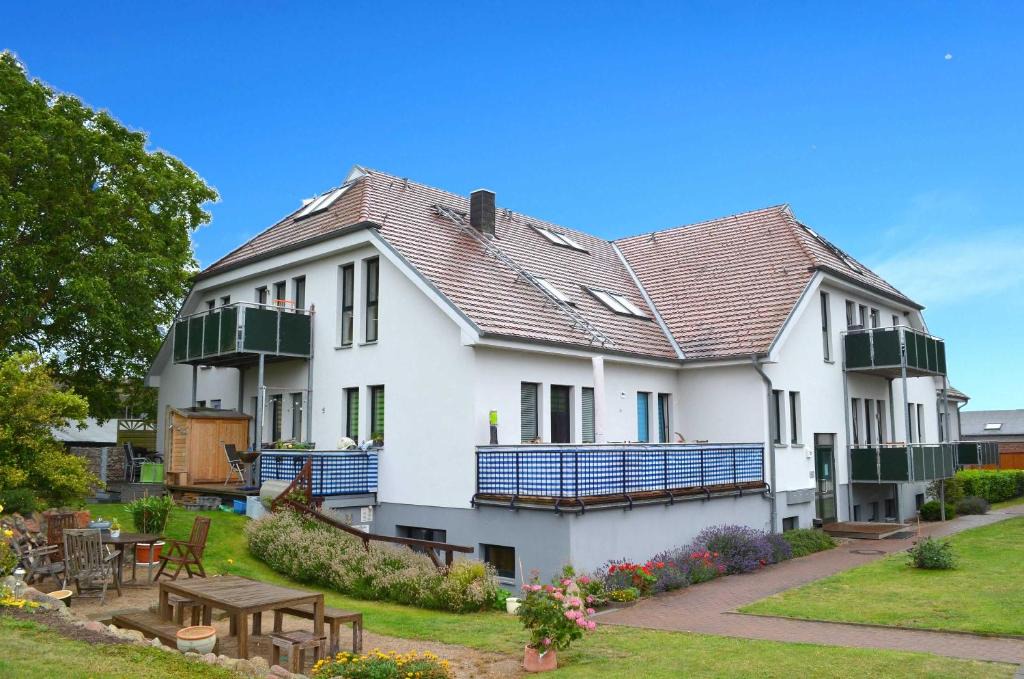 Alt Reddevitz Apartment | Höftresidenz